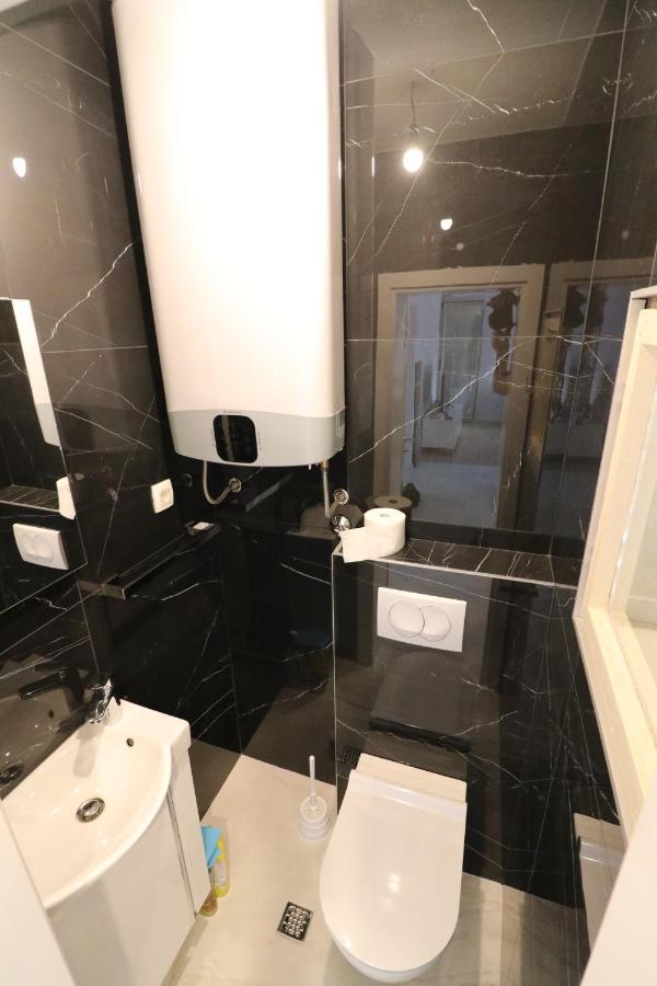 Apartment Sandrita Kotor Zewnętrze zdjęcie
